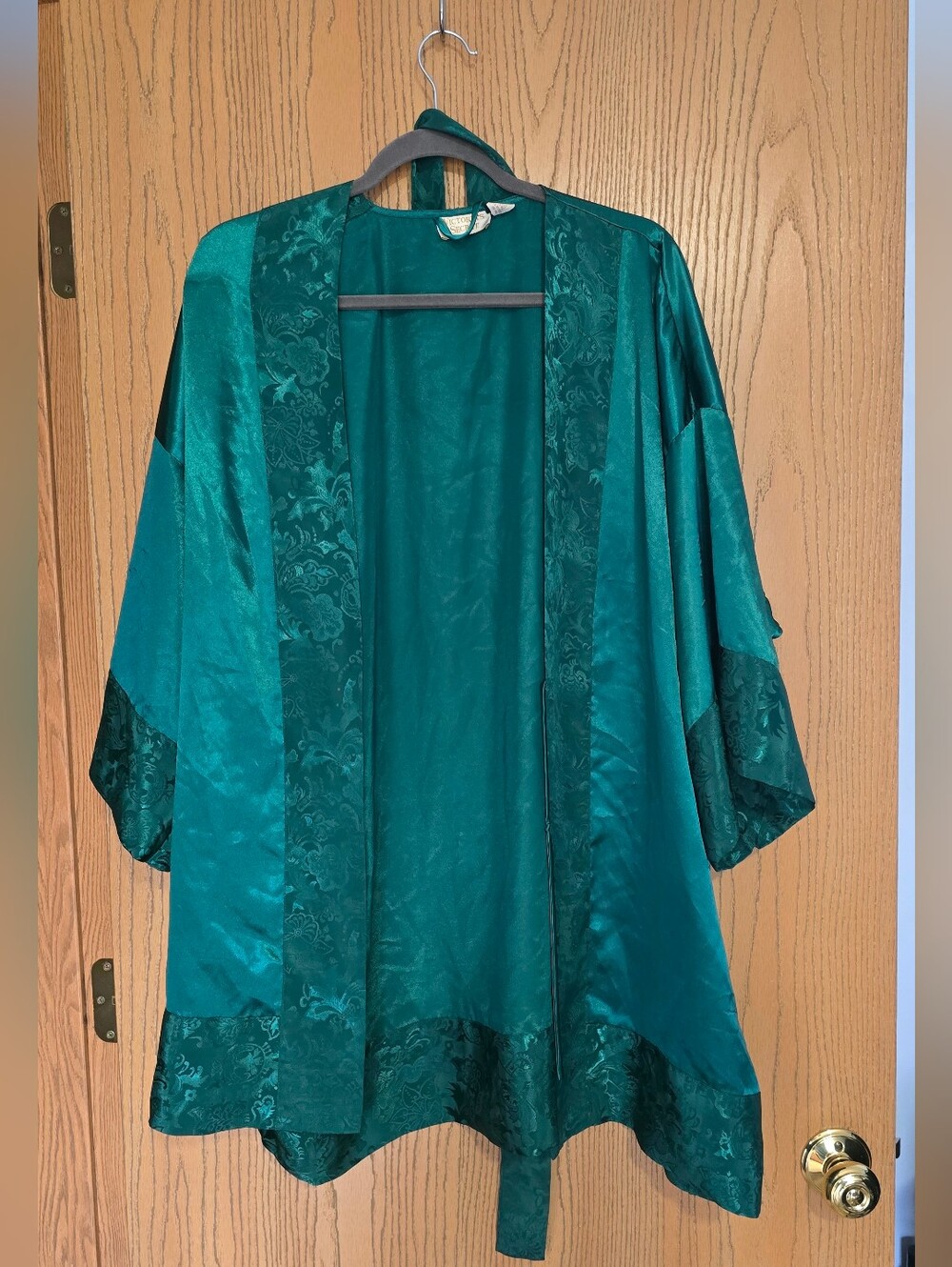 Victoria's Secret Gold Label Emerald Green Satin Kimono Robe